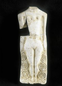 Frau mit drei Brüsten. Statuette des keltischen Töpfers „Rextuguenos“, signiert und mit Rouelles (einziger bekannter armorikanischer Töpfer), für Laraire (Gebetsplatz in einer römischen Villa)