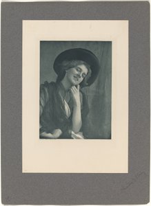 Kokette, 1901 von Charles I. Berg