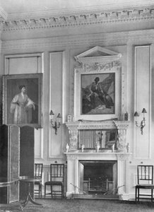 Im Esszimmer von Charles Latham
