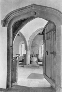 Der Kapelleneingang von Charles Latham