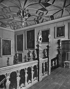 Der große Treppenabgang von Charles Latham