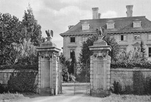 Thorpe Hall Eingang von Charles Latham