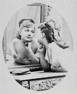 Porträt der Schauspielerin Henriette Victoire Drouard (1851-1923) von Charles Reutlinger