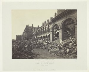 Brand in Paris (Finanzministerium)