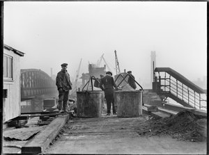Abriss der Waterloo-Brücke, City of Westminster, Greater London Authority, 1936 von Charles William Prickett