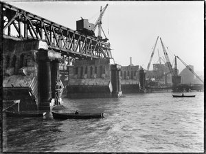 Abriss der Waterloo-Brücke, Lambeth, Greater London Authority, 1936 von Charles William Prickett