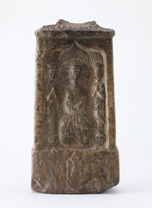 Buddhistische Tafel in Form eines Miniaturschreins, Zeit der Teilung, ca. 520 n. Chr.