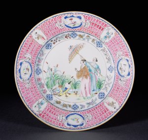 Essteller in Famille Rose bemalt, La Dame au Parason darstellend, nach einem Entwurf von Cornelis Pronk, Qianlong-Periode (1736-95) um 1734