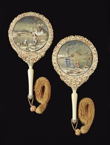 Paar Handspiegel, wahrscheinlich in Kanton hergestellt, Qianlong-Periode, 1736-95 von Chinese School