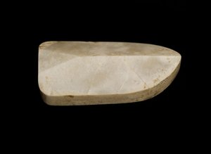 Zungenamulett in Form einer Zikade