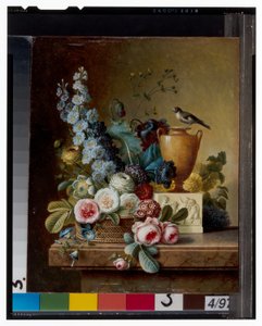 Eine Vase mit Blumen auf einem Marmorsims & Ein Korb mit Blumen und einem Stieglitz von Christiaan van Pol