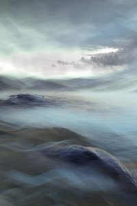 Neblige Blaue Abstrakte Landschaft