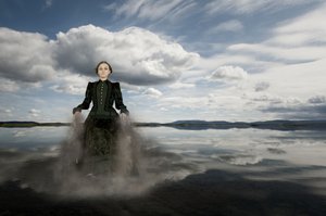 Ätherische Frau Stillwasser