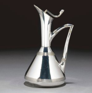 Eine Kanne von Christopher Dresser