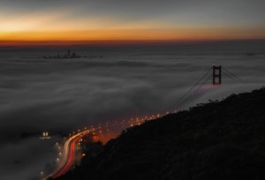 Golden Gate Bridge neblige Nacht