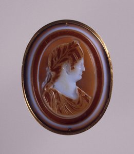 Porträt von Agrippina der Jüngeren, Ehefrau des Kaisers Claudius (Kamee)