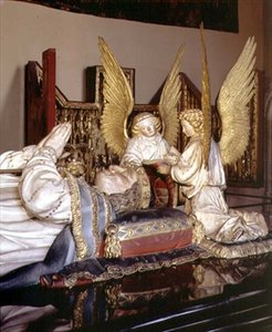 Detail der Effigie und zwei Engel, vom Grabmal Philip der Kühne, Herzog von Burgund (1342-1404), von Jean de Marville (gest. 1389), Claus Sluter (gest. 1405/6) und Claus de Werve (ca. 1380-1439), in Auftrag gegeben für das Kloster Champmol