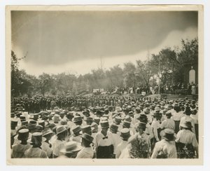 Abschluss am Tuskegee-Institut, ca. 1916-18 von Cornelius Marion Battey