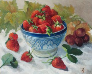 Erdbeeren in einer blauen Schüssel