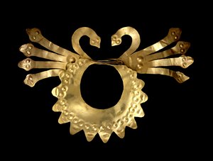 Nasenornament mit Schlangen