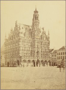 Rathaus, Oudenarde von Cundall and Fleming
