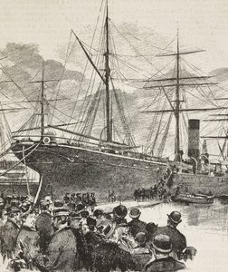 Menschen bei der Einschiffung der Bersaglieri, Korps der italienischen Armee, auf dem Schiff Gottardo, italienische Expedition im Roten Meer, Gravur nach einer Zeichnung von Dante Paolocci, aus L
