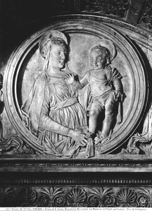 Madonna und Kind des Denkmals für Carlo Marsuppini