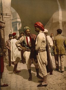 Turbanierte Männer in Tunis, ca. 1899 (Photochrom) von Detroit Publishing Co.