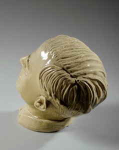Büste eines Mannes, ca. 1934 (glasierte Keramik) von Donald Hastings