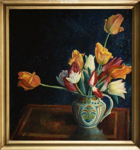 Tulpen in einem Staffordshire Krug