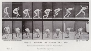 Die menschliche Figur in Bewegung: Athlet, der läuft und einen Ball aufhebt von Eadweard Muybridge