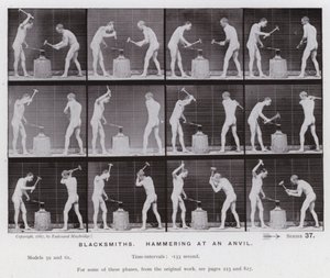 Die menschliche Figur in Bewegung: Schmiede, am Amboss hämmernd von Eadweard Muybridge