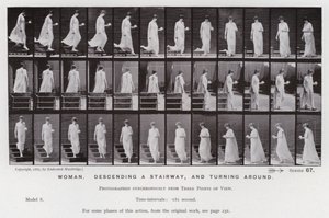 Die menschliche Figur in Bewegung: Frau, Treppe hinabsteigend und sich drehend von Eadweard Muybridge