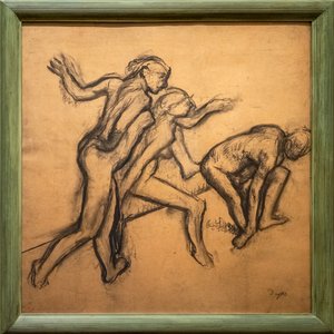 Drei nackte Tänzerinnen. 1895-1900. Kohle auf Transparentpapier. von Edgar Degas