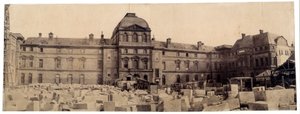 Das Louvre Museum: der Napoleon-Hof vom Karussell von Edouard Denis Baldus