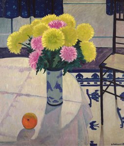 Stillleben mit Chrysanthemen in einer Vase von Edward Alexander Wadsworth
