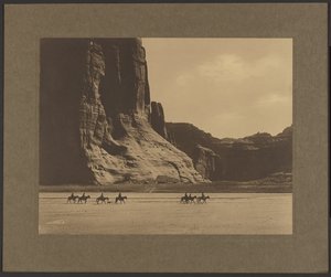 Canyon de Chelley - Navajo von Edward S. Curtis