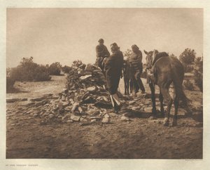 Portfolio I, Platte 30: Am Schrein-Navaho von Edward S. Curtis