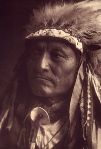 Crazy Thunder, ein Sioux Teton (Oglala) von Edward Sheriff Curtis