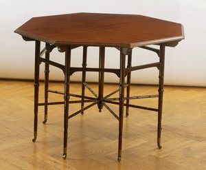 Achteckiger Tisch, hergestellt von Collinson und Lock, ca. 1875