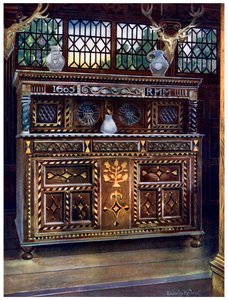Geschnitzter und eingelegter Eichenschrank, 1910 von Edwin Foley