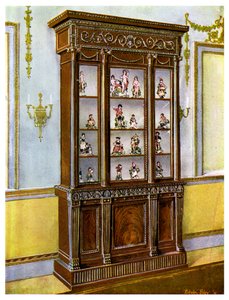 Geschnitzter Mahagoni-Chinaschrank beeinflusst von den Adam Brothers, 1911-1912 von Edwin Foley