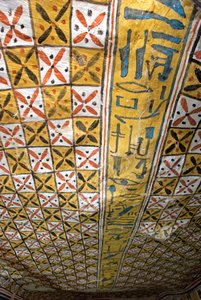 Ägyptische Antiquität: Decke mit geometrischen Motiven, Grab von Roy