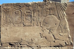 Ägyptische Antiquität: Flachrelief darstellend Pharao Horemheb