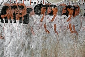 Ägyptische Antike: Prozession der Weinenden. Malerei des Grabes von Roy (TT255). 18. Dynastie. Vom Westufer von Luxor, Ägypten