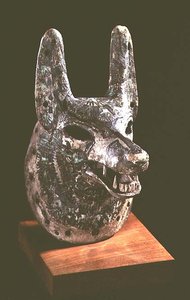 Kopf des Anubis, ägyptischer Gott der Toten, mit einem Scharnierkiefer, verwendet als Orakelmaske, Neues Reich