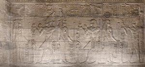 Reliefs im inneren Heiligtum, Philae-Tempel, Assuan, Ägypten