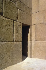 Granitmauerwerk aus dem Taltempel von Chephren, Altes Reich