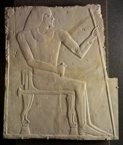 Relief des sitzenden Nyankhnesut, aus Saqqara, ca. 2311-2281 v. Chr.