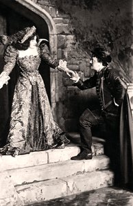 Julia Neilson und Fred Terry in einer Szene aus Dorothy O The Hall von Ellis and Walery